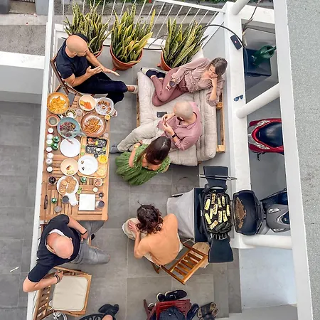 The Luzia House - Sunny 4br With Gardens, Terraces, Ac, On-site Parking *