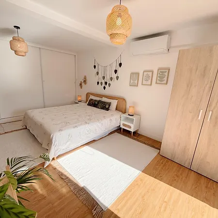 The Luzia House - Sunny 4br With Gardens, Terraces, Ac, On-site Parking Semesterbostad Funchal (Madeira)