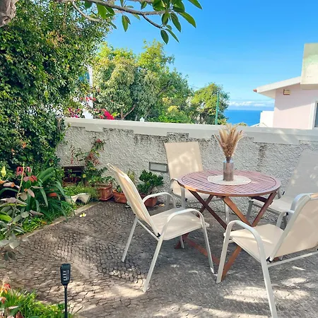 The Luzia House - Sunny 4br With Gardens, Terraces, Ac, On-site Parking Semesterbostad