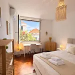 別荘 The Luzia House - Sunny 4br With Gardens, Terraces, Ac, On-site Parking *