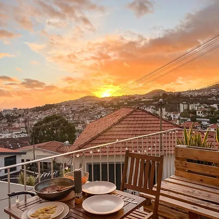 Holiday home The Luzia House - Sunny 4br With Gardens, Terraces, Ac, On-site Parking