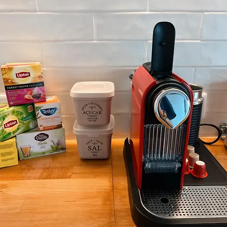 The Luzia House - Sunny 4br With Gardens, Terraces, Ac, On-site Parking