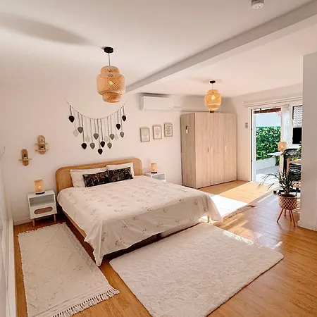 The Luzia House - Sunny 4br With Gardens, Terraces, Ac, On-site Parking *