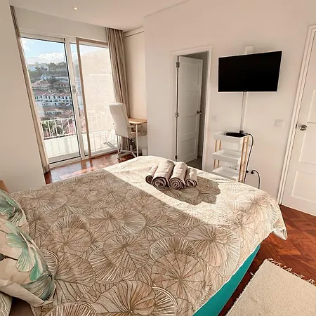 The Luzia House - Sunny 4br With Gardens, Terraces, Ac, On-site Parking Feriehus *