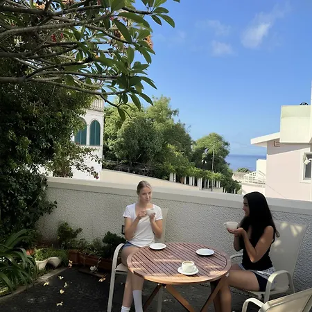 The Luzia House - Sunny 4br With Gardens, Terraces, Ac, On-site Parking Funchal (Madeira)