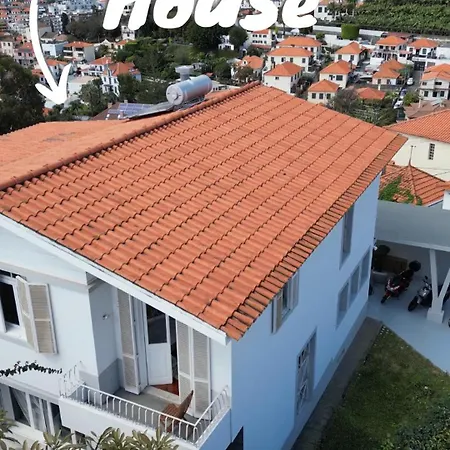 The Luzia House - Sunny 4br With Gardens, Terraces, Ac, On-site Parking Feriehus *
