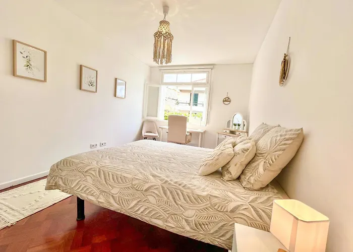 The Luzia House - Sunny 4br With Gardens, Terraces, Ac, On-site Parking