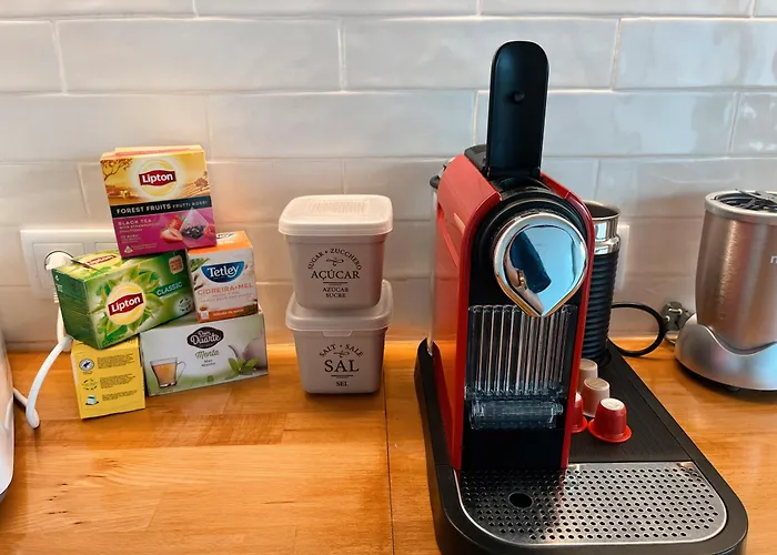 The Luzia House - Sunny 4br With Gardens, Terraces, Ac, On-site Parking