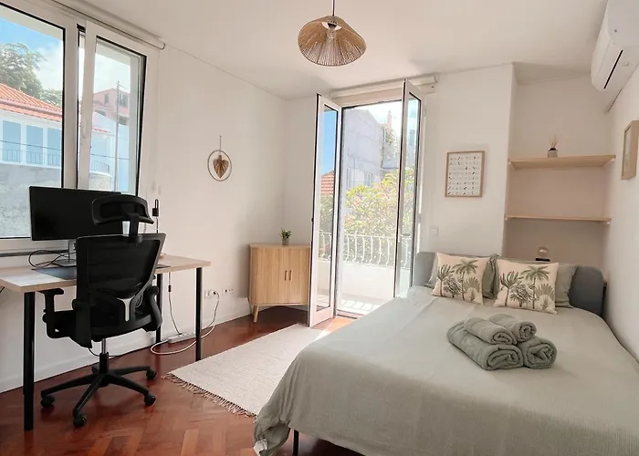 The Luzia House - Sunny 4br With Gardens, Terraces, Ac, On-site Parking