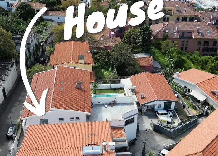 The Luzia House - Sunny 4br With Gardens, Terraces, Ac, On-site Parking * Funchal