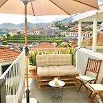 펜션 The Luzia House - Sunny 4br With Gardens, Terraces, Ac, On-site Parking *